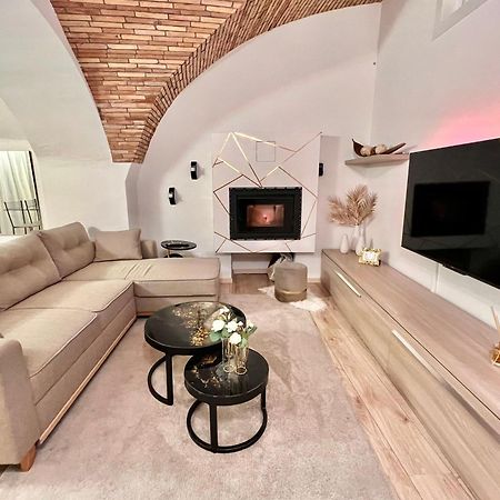 L'Arco Sul Lago • Gold Apartment Castro  Zewnętrze zdjęcie